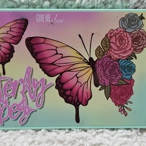 Give me glow butterfly vibes